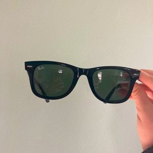 Raybans Wayfarer style black